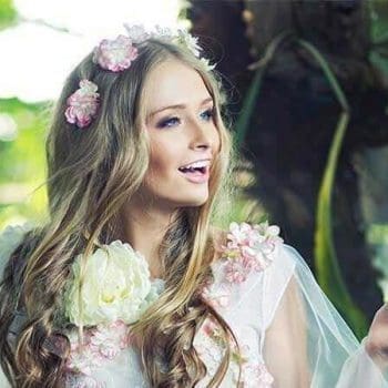 Top 20+ Flower Hairstyles & Wedding Bride Hairstyles (2023)