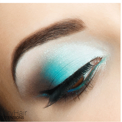 Electric Blue Eye Shadow