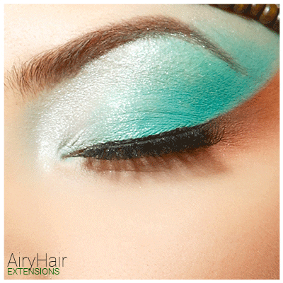Sea Blue Eye Shadow