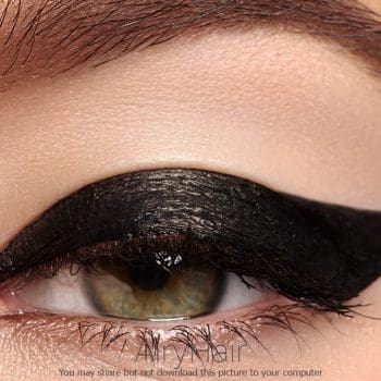 Akis pabrėžiantis laineris