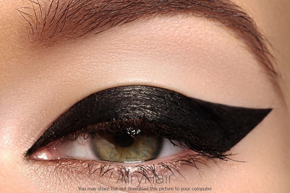 10 Mind Blowing Eye Liner / Eye Shadows Make Up Style Examples