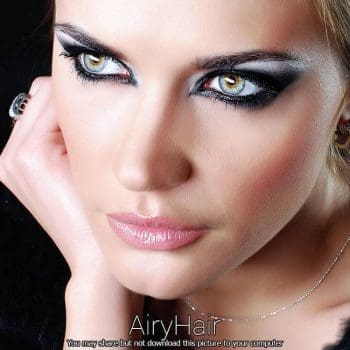 Elegantiškas makiažas ir šukuosena