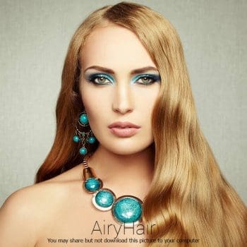 Agresyvi moteriška šukuosena