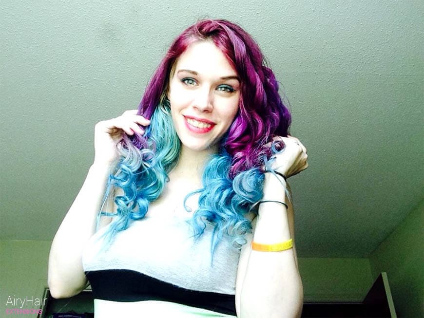 Sea blue and violet hairstyle idea