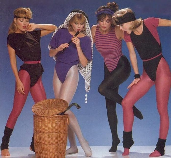 Top 20: Painfully Bad 80s, 90s & 00s Fads That Can't Return - 2024