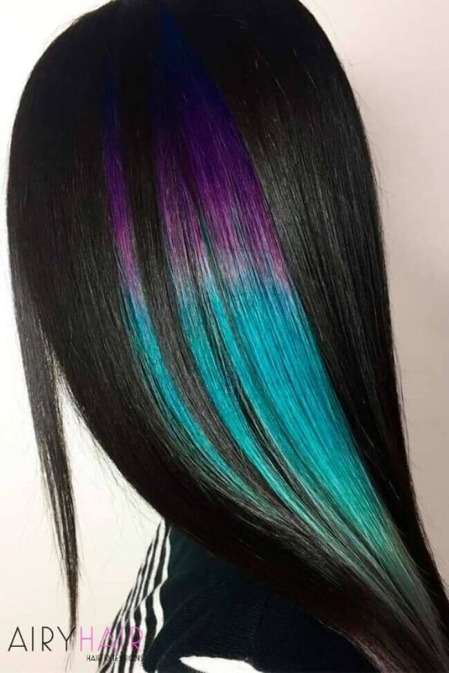 Hairstyle with color highlights